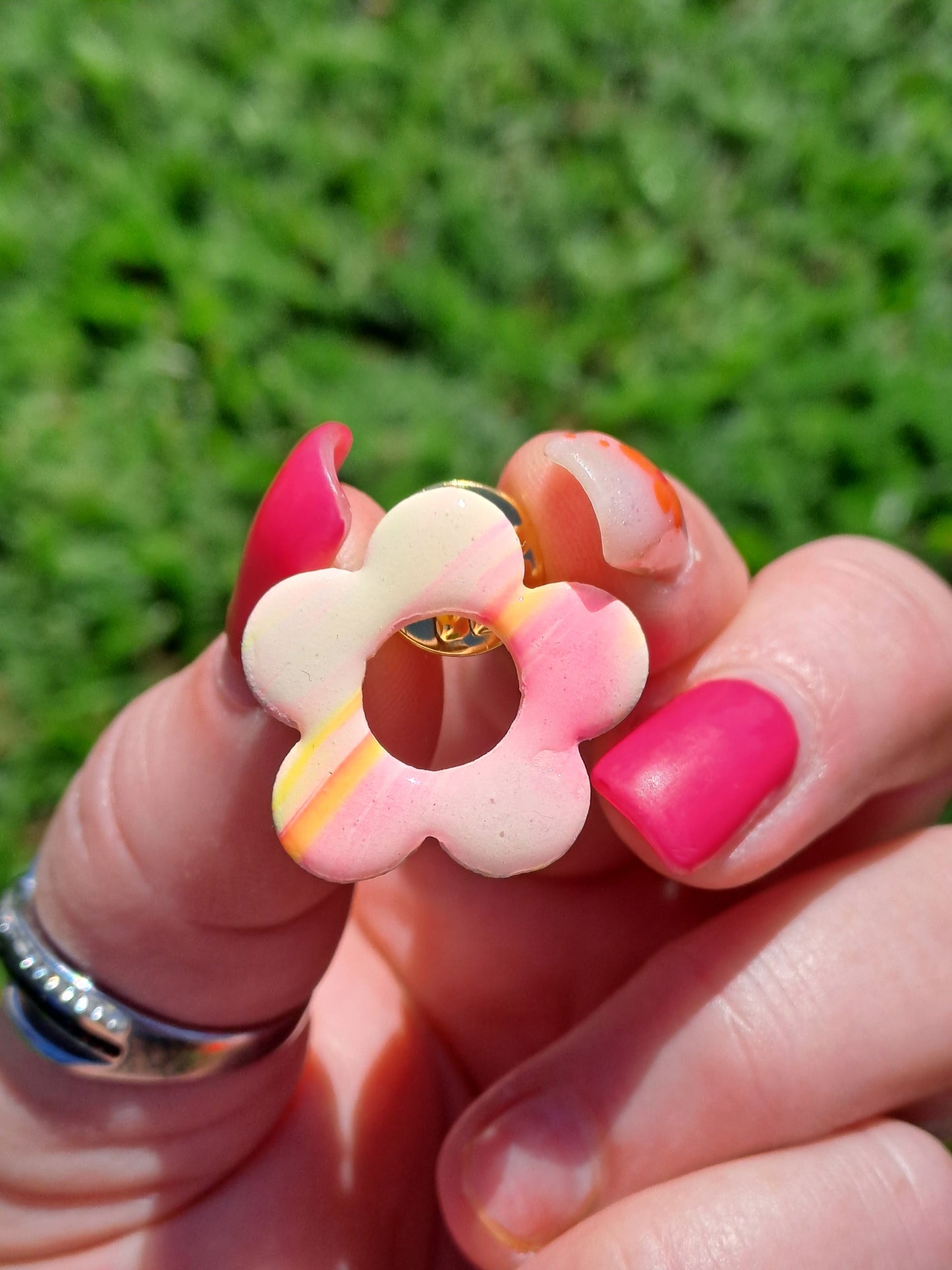 Pin’s Porte-lunettes - Touche de fluo
