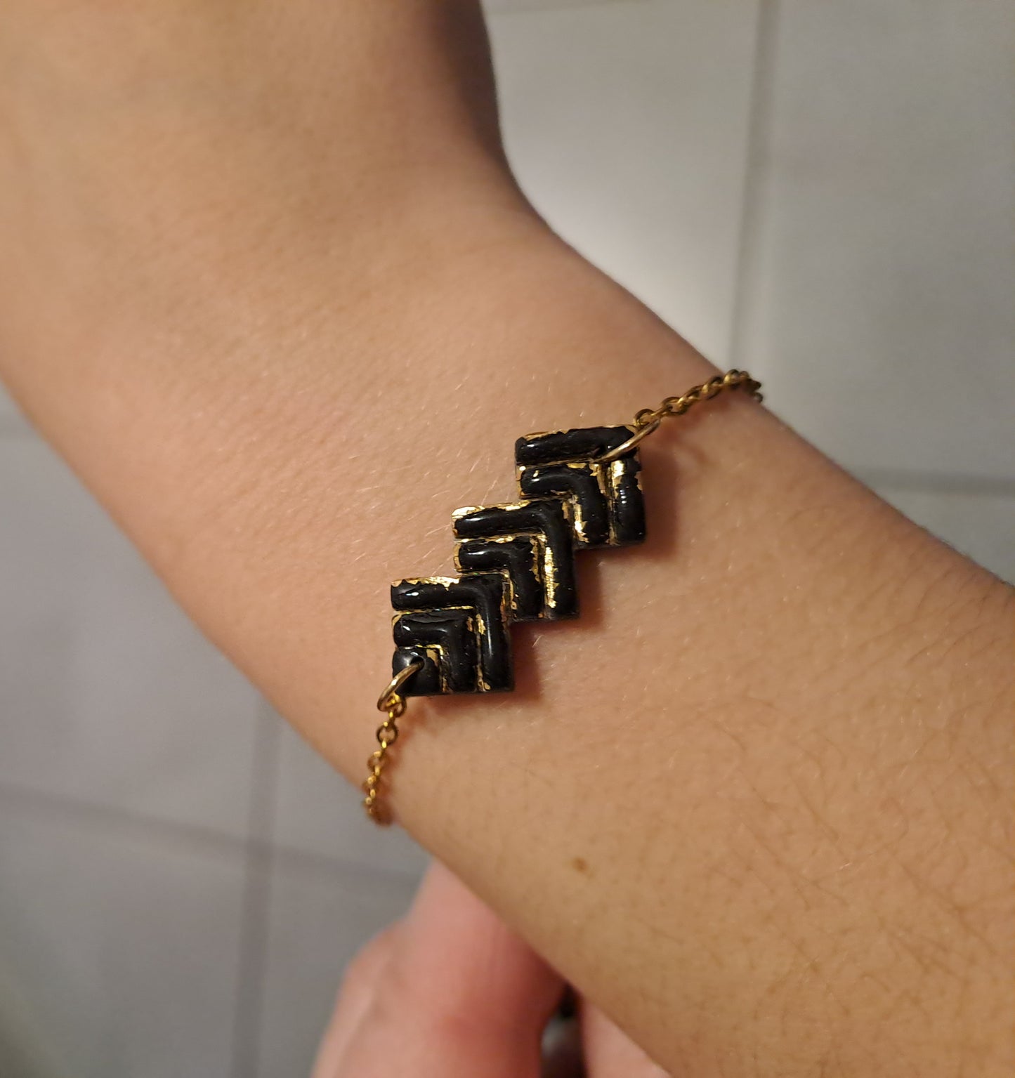 Bracelet Néora - Noir & Feuille d’or
