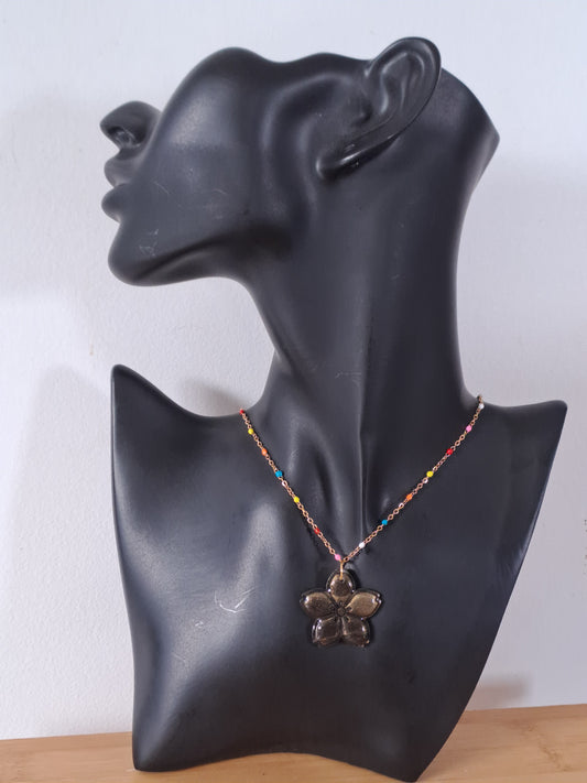 Collier Éclosion - noir brillant